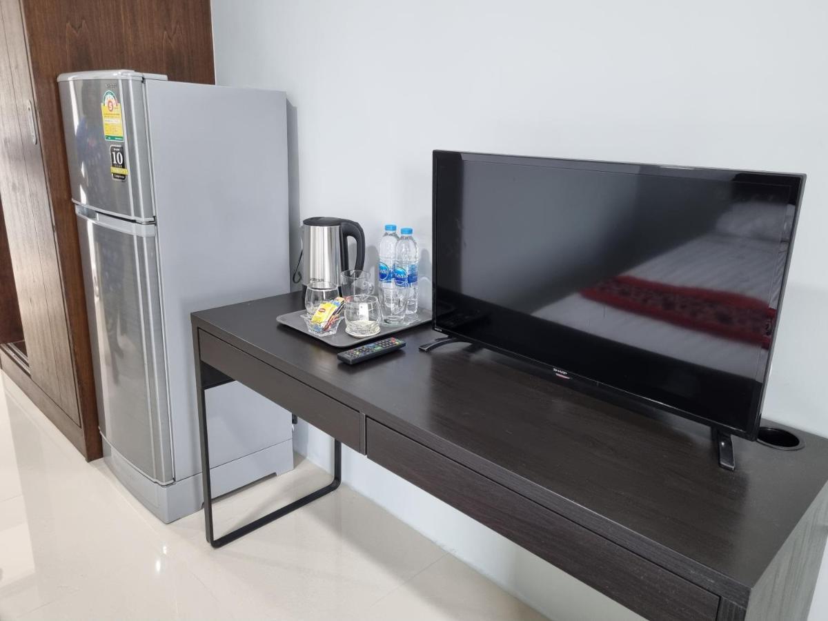 Tiara Place 曼谷 外观 照片