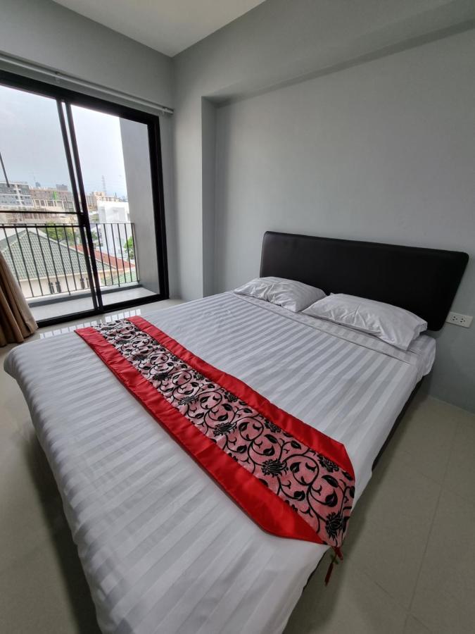 Tiara Place 曼谷 外观 照片