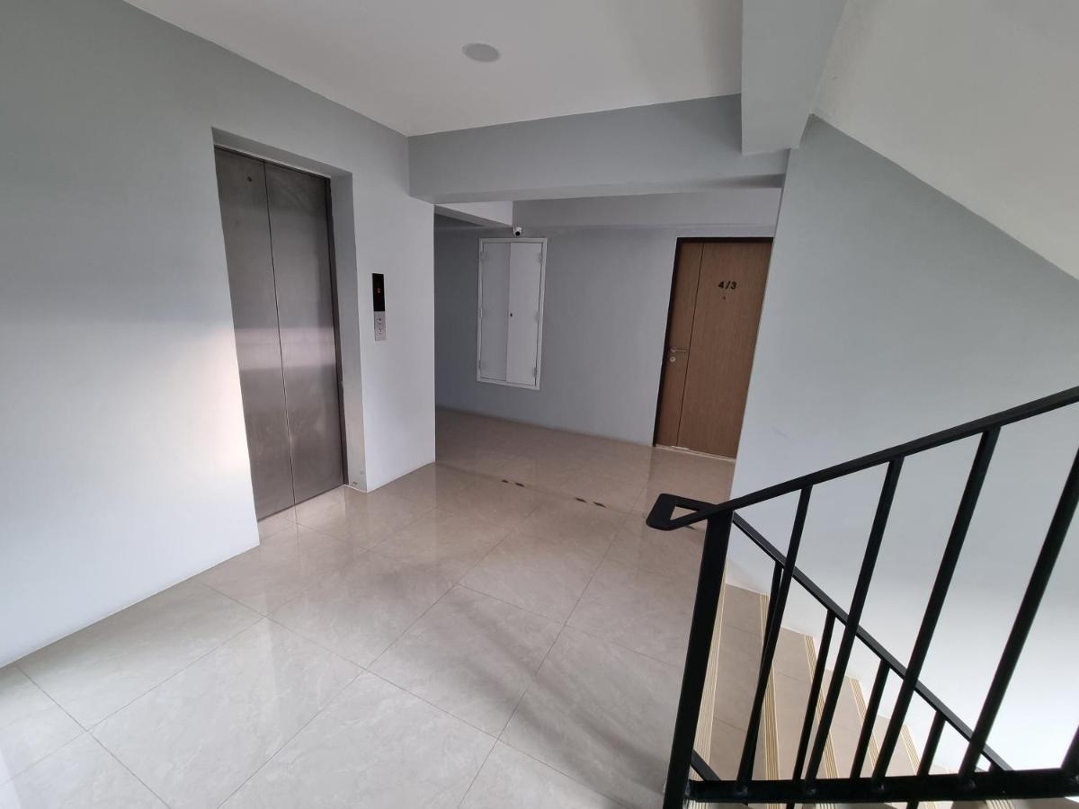 Tiara Place 曼谷 外观 照片